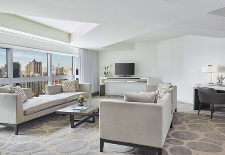 Millennium Hilton New York One UN Plaza - Image 35