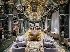 Lobby - Millennium Hilton New York One UN Plaza (New York)