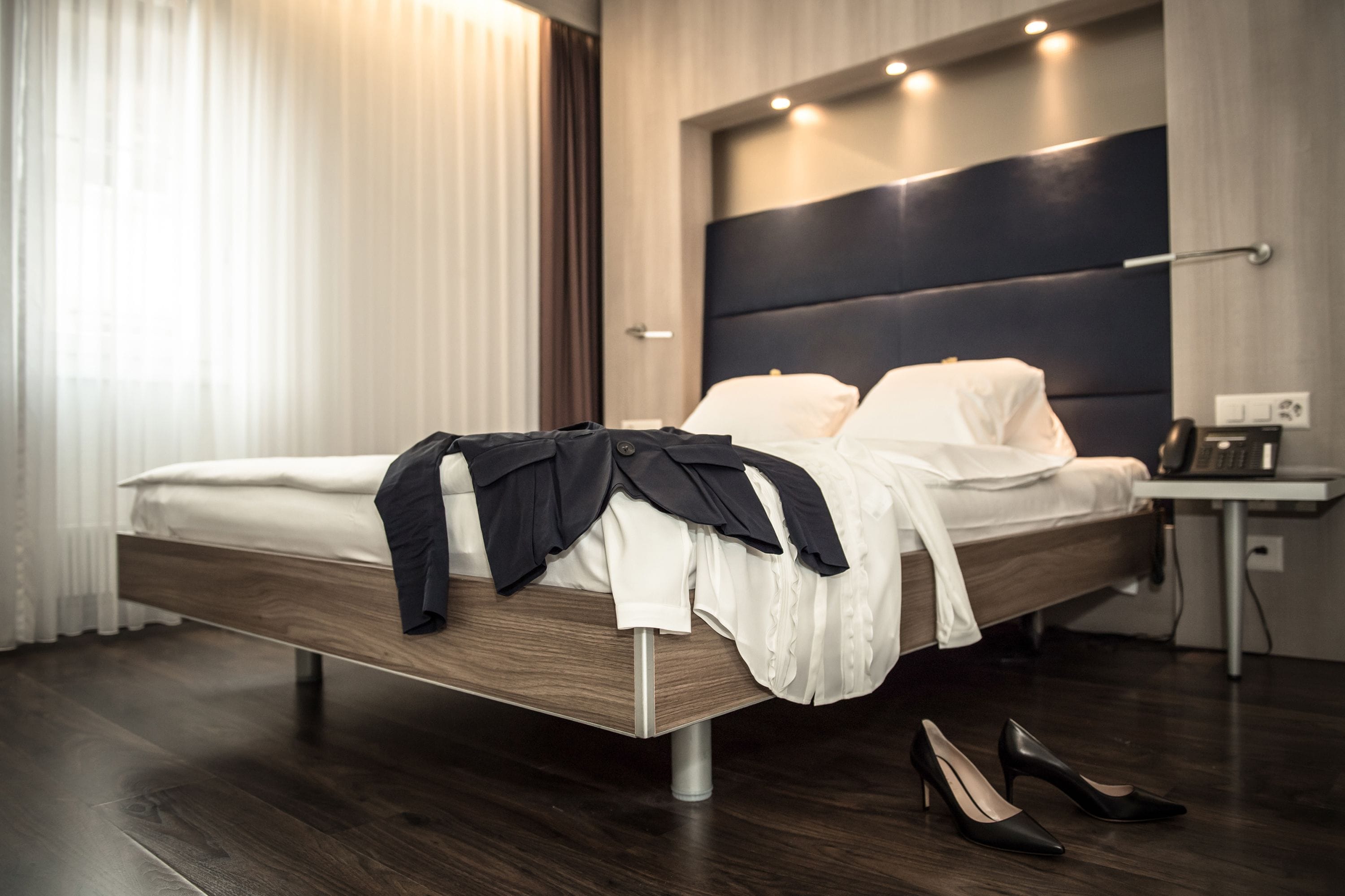 1 bedroom, egyptian cotton sheets, premium bedding, down duvets