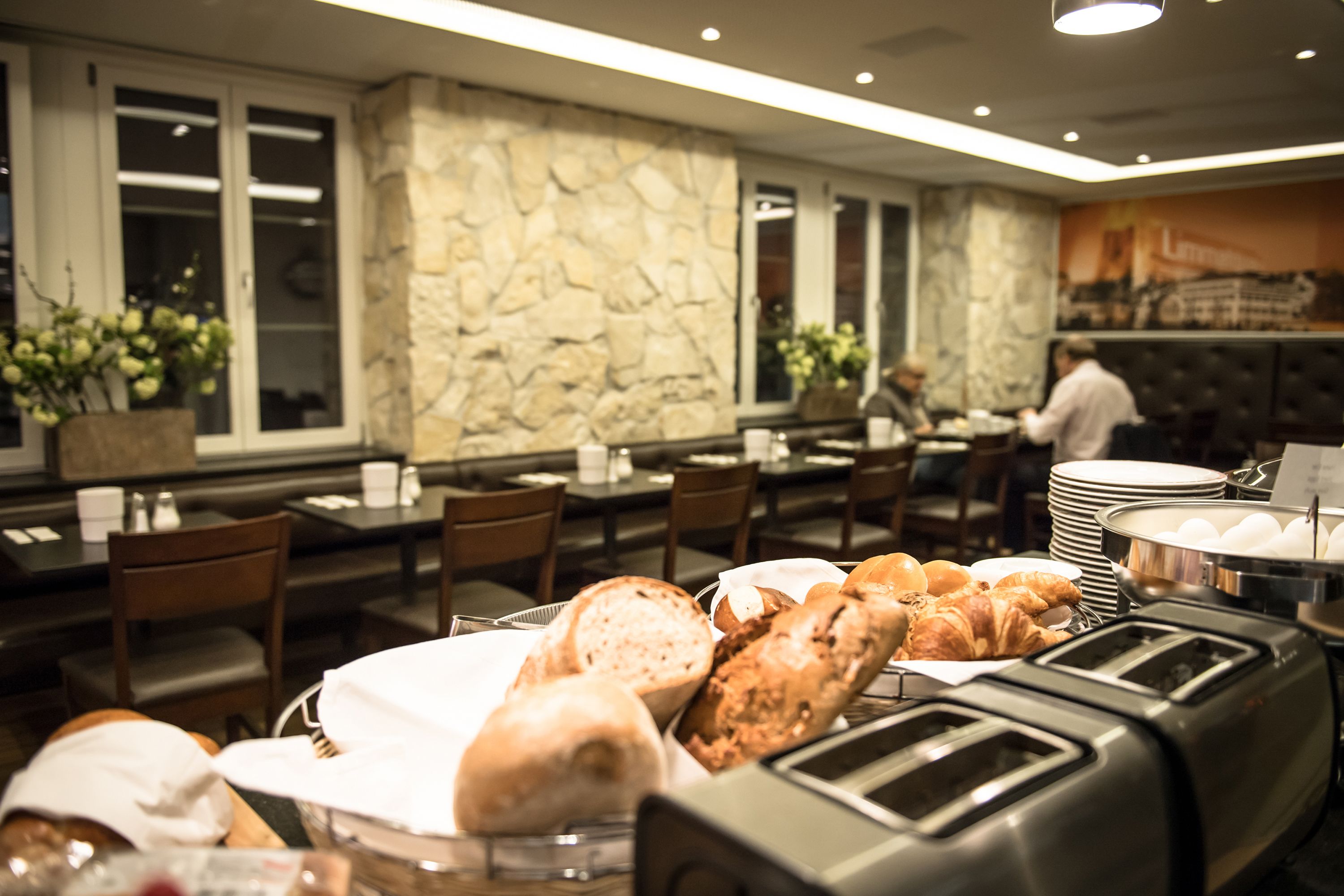 Free daily buffet breakfast