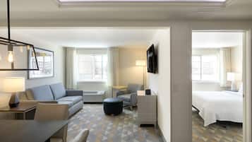 Suite, 1 Bedroom | 1 bedroom, premium bedding, desk, laptop workspace