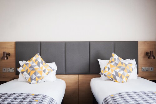Holiday Inn Farnborough by IHG