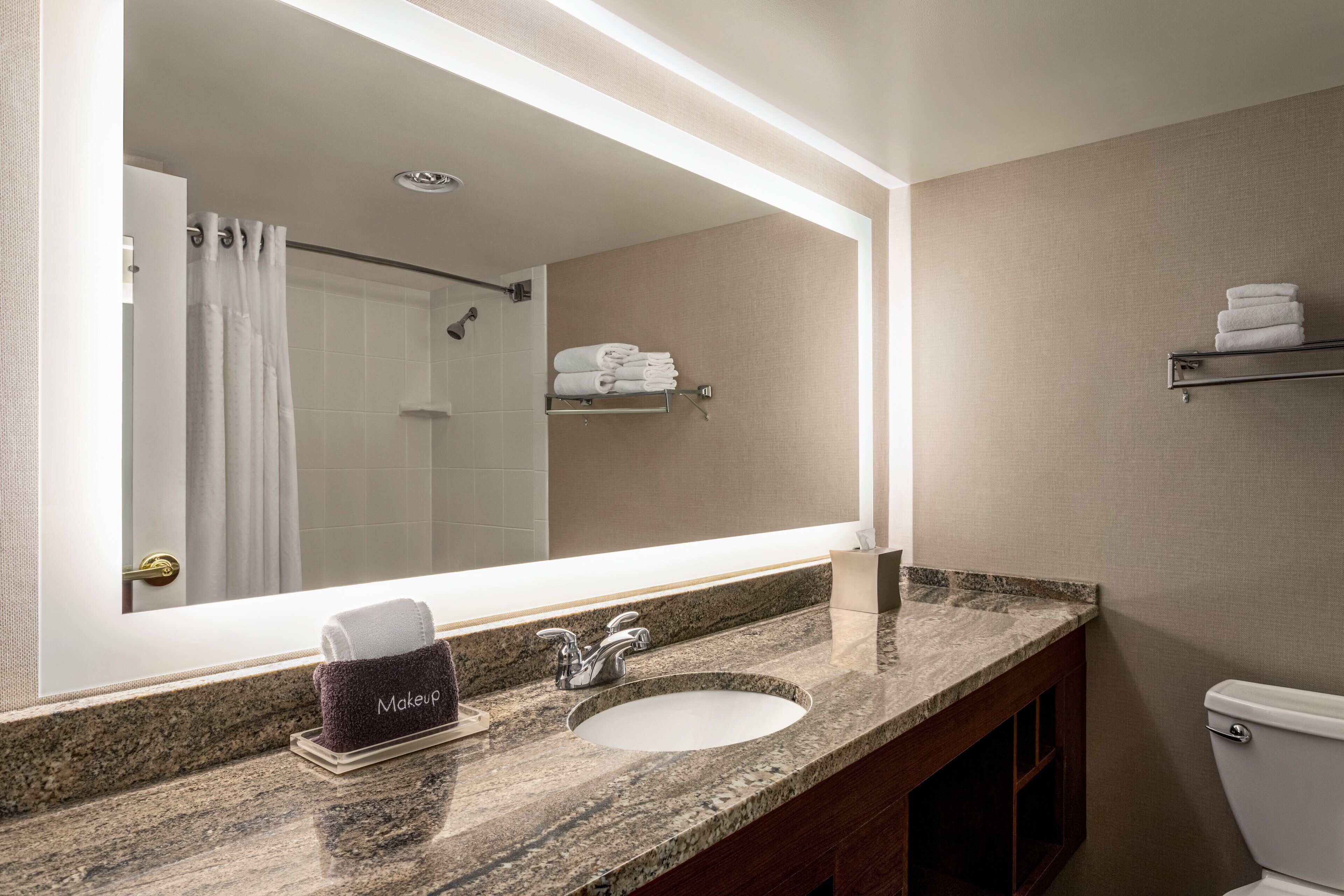1 bedroom, premium bedding, pillowtop beds, minibar