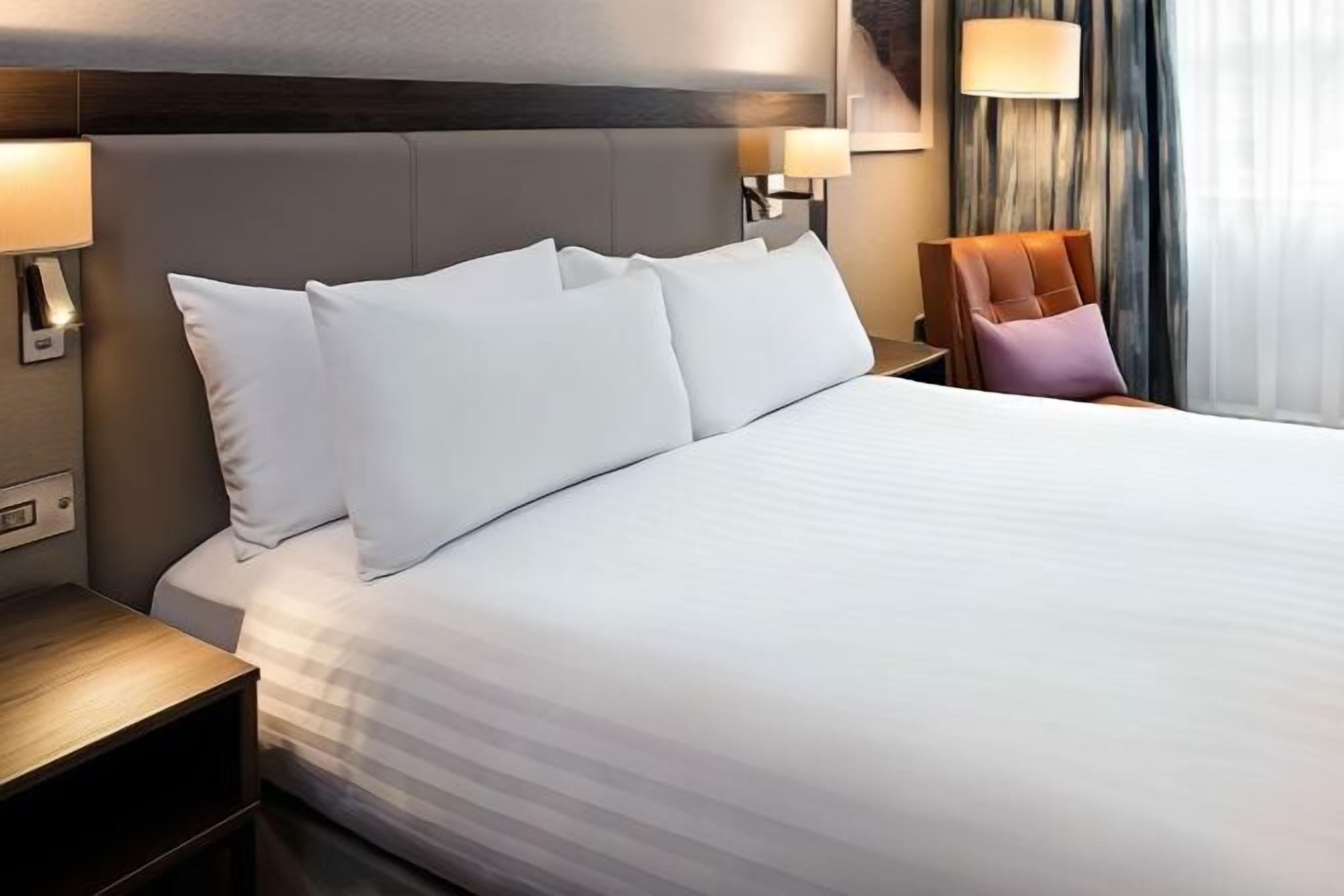 Egyptian cotton sheets, premium bedding, in-room safe, desk