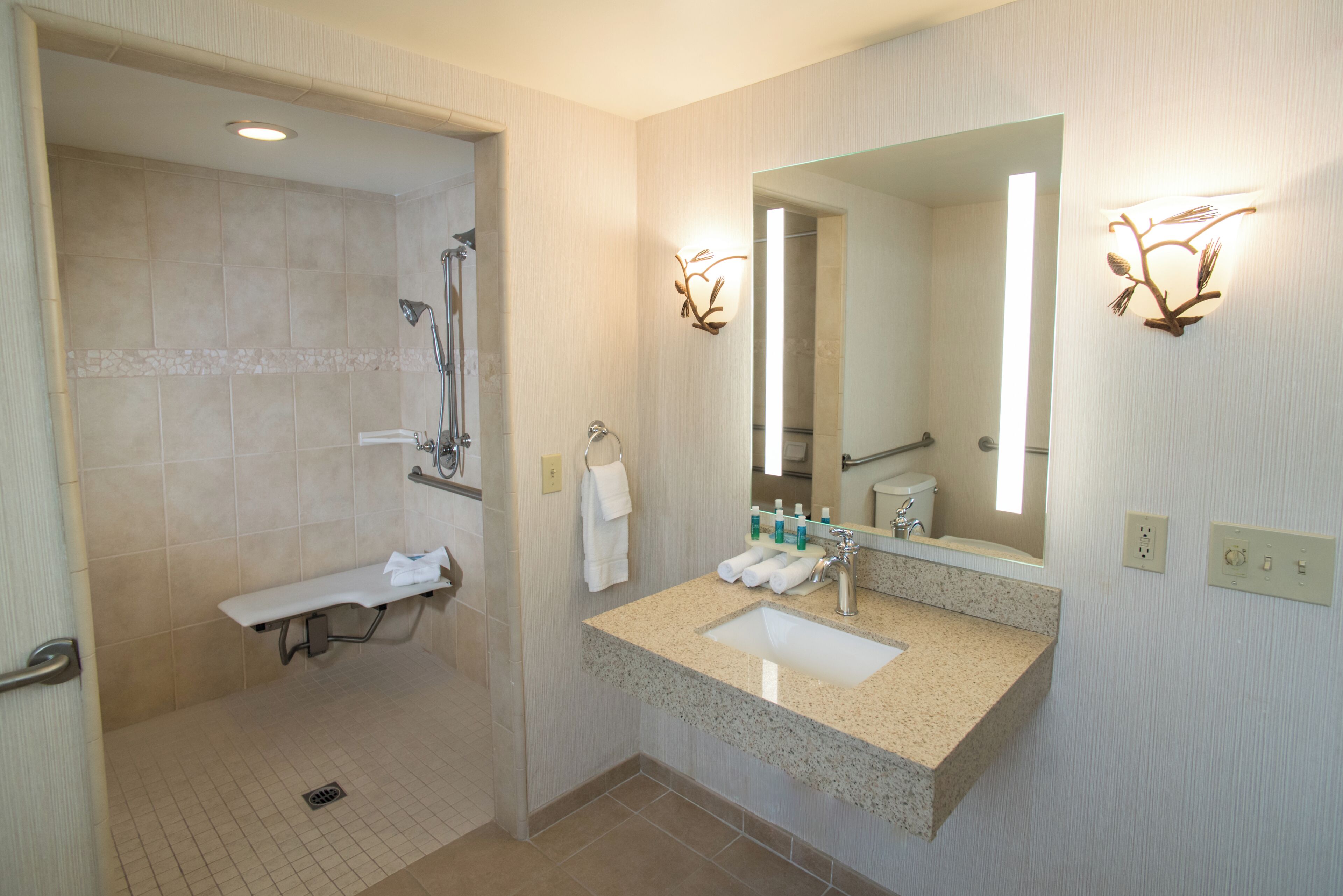 Photo - HiMark Hotel