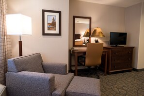 Premium bedding, down duvets, pillow-top beds, in-room safe - Holiday Inn Express South Lake Tahoe by IHG (South Lake Tahoe)