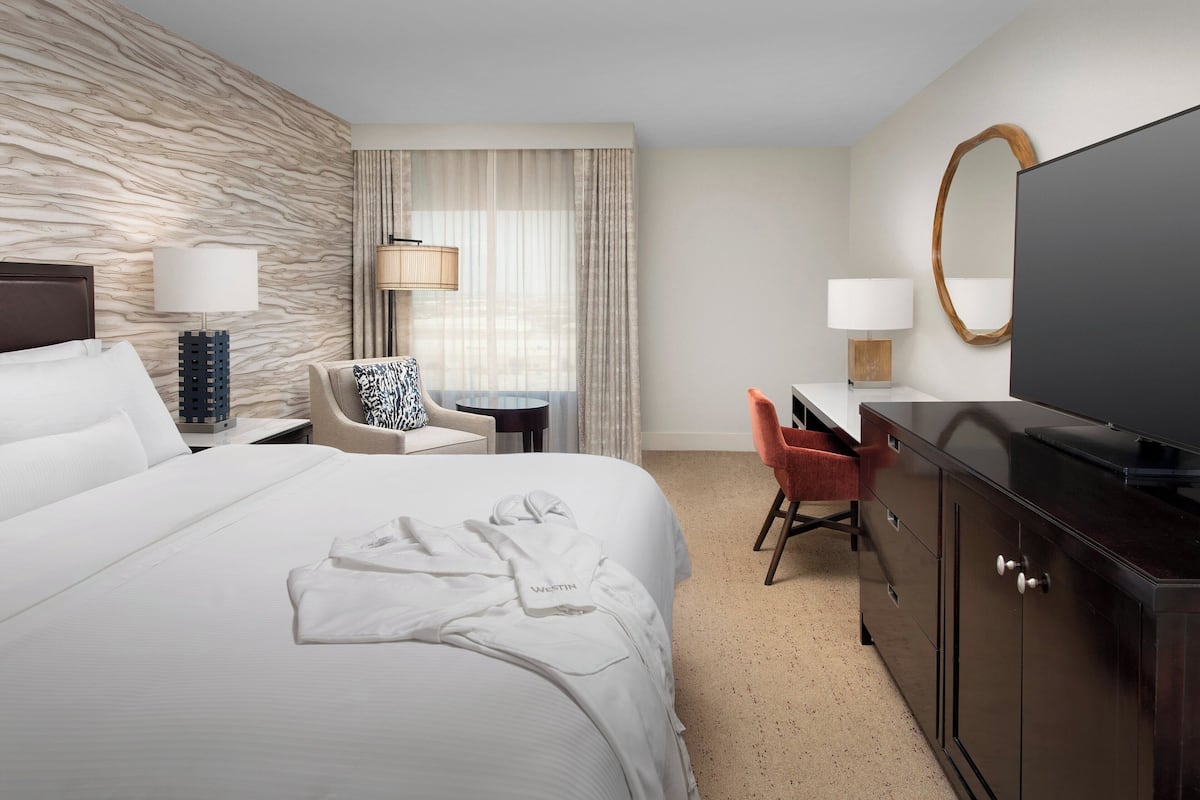 Premium bedding, pillowtop beds, in-room safe, desk