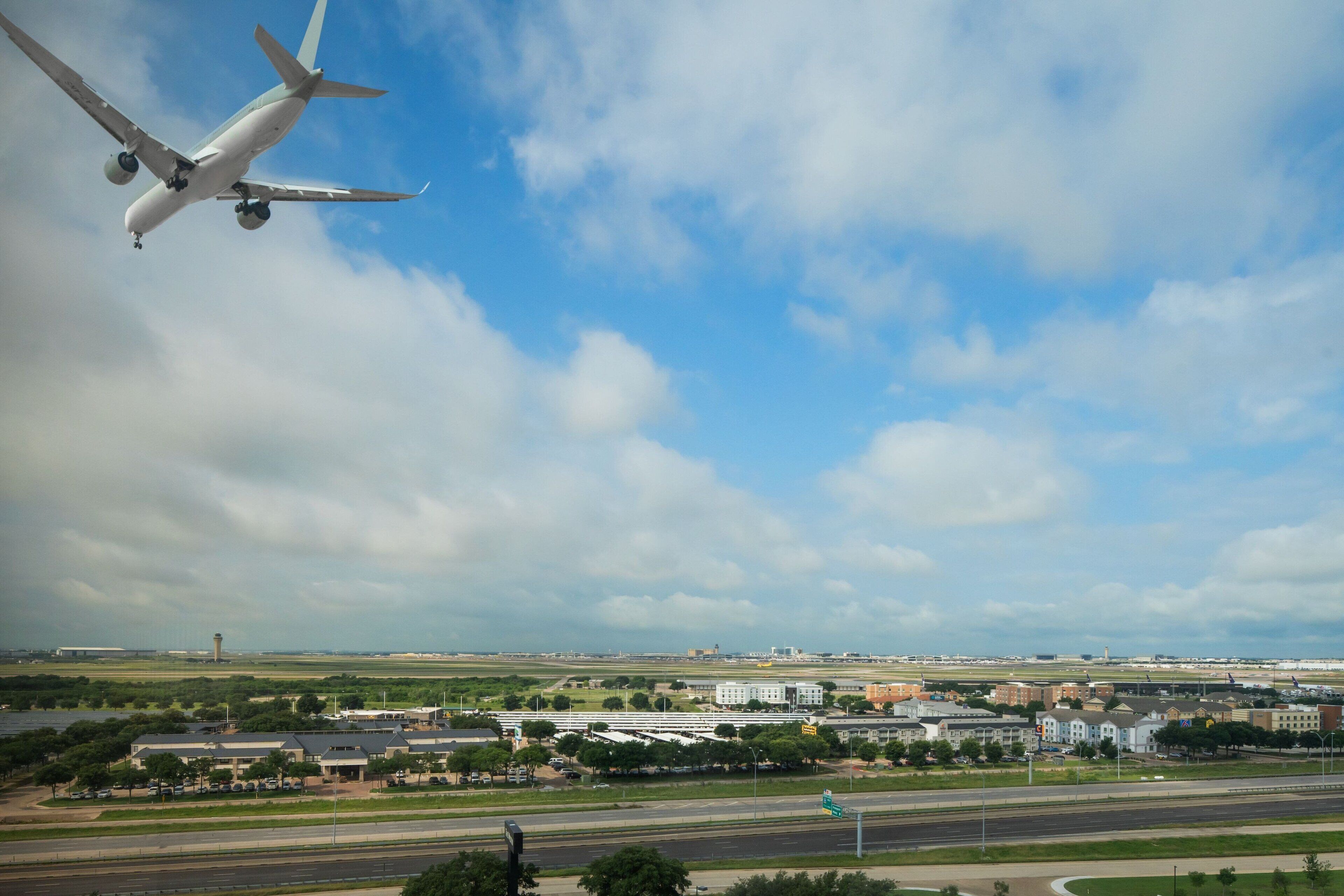 premium bedding, pillow-top beds, in-room safe, desk