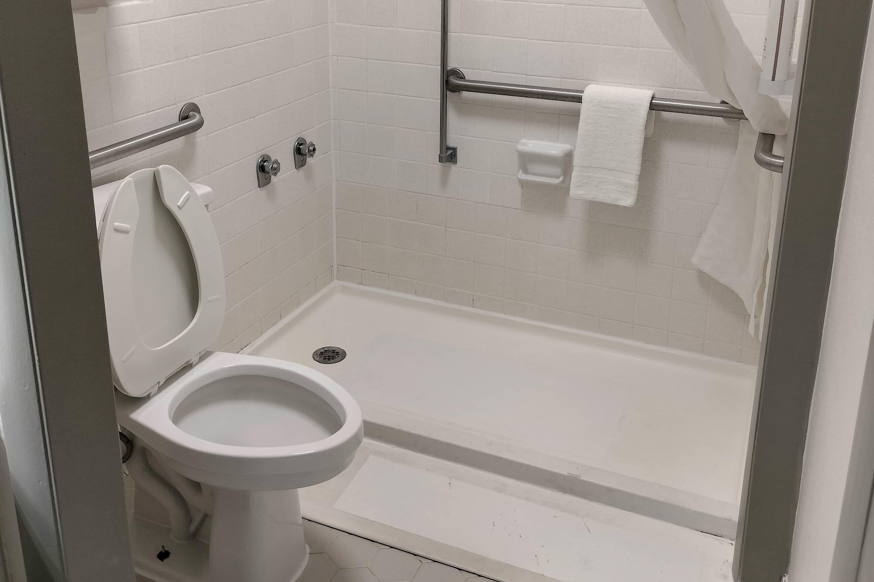 Premium bedding, in-room safe, desk, iron/ironing board