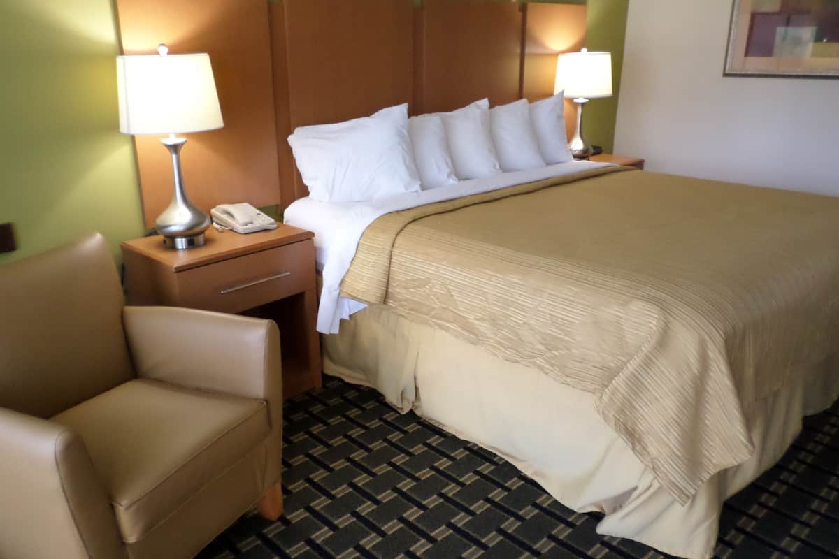 Literie de qualité supérieure, coffres-forts dans les chambres, bureau