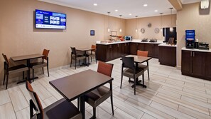 Free daily buffet breakfast