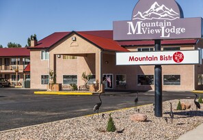 Property entrance - Mountain View Lodge (Parowan)
