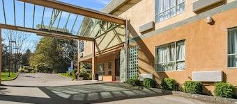 Motel 6 Surrey, BC