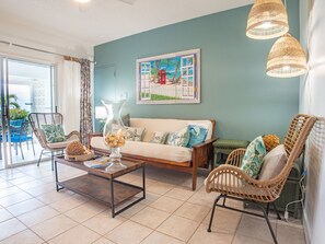 Suite, 1 Bedroom, Kitchen, Beachfront | Beach/ocean view