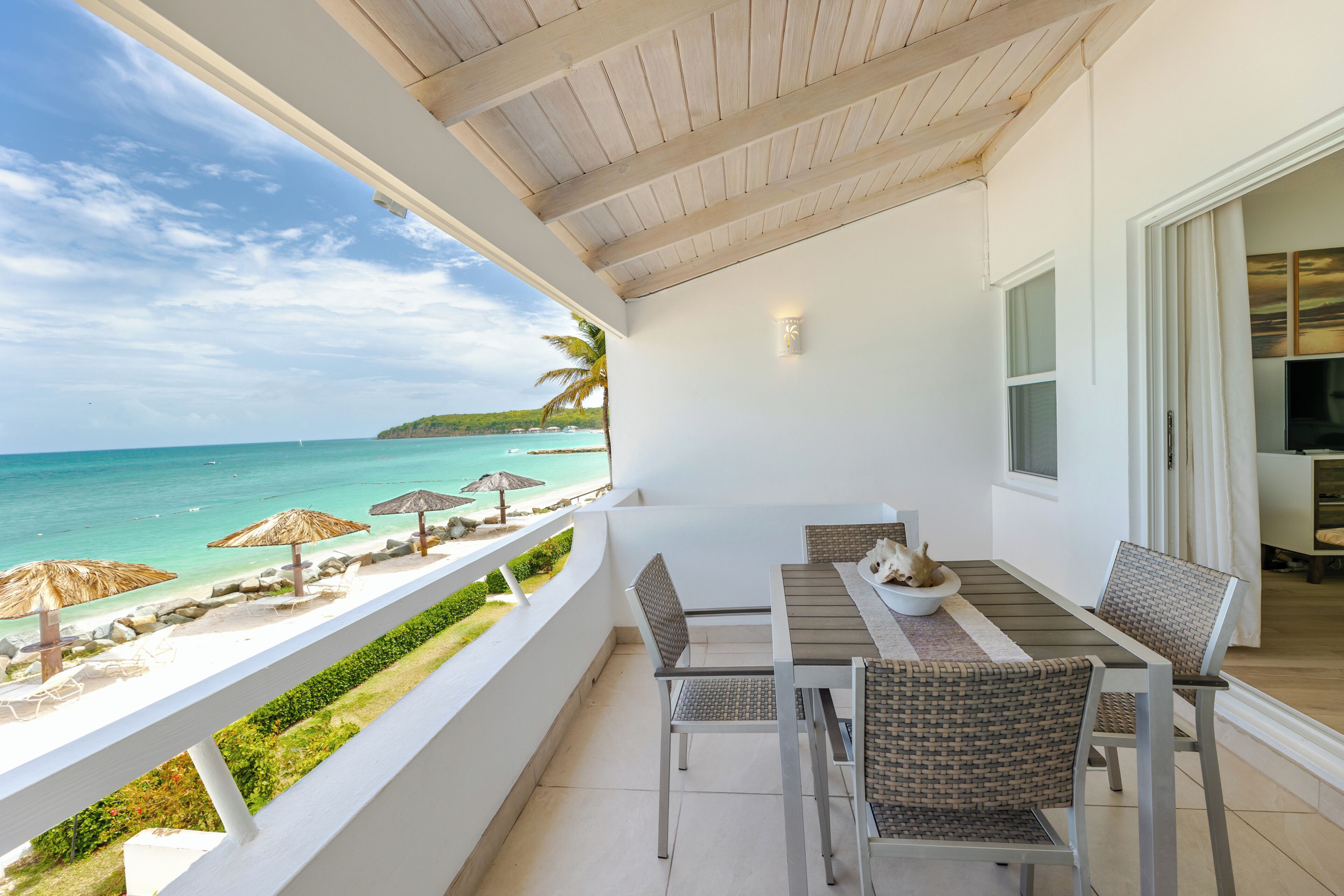Villa 1 bedroom, Beachfront | Terrace/patio
