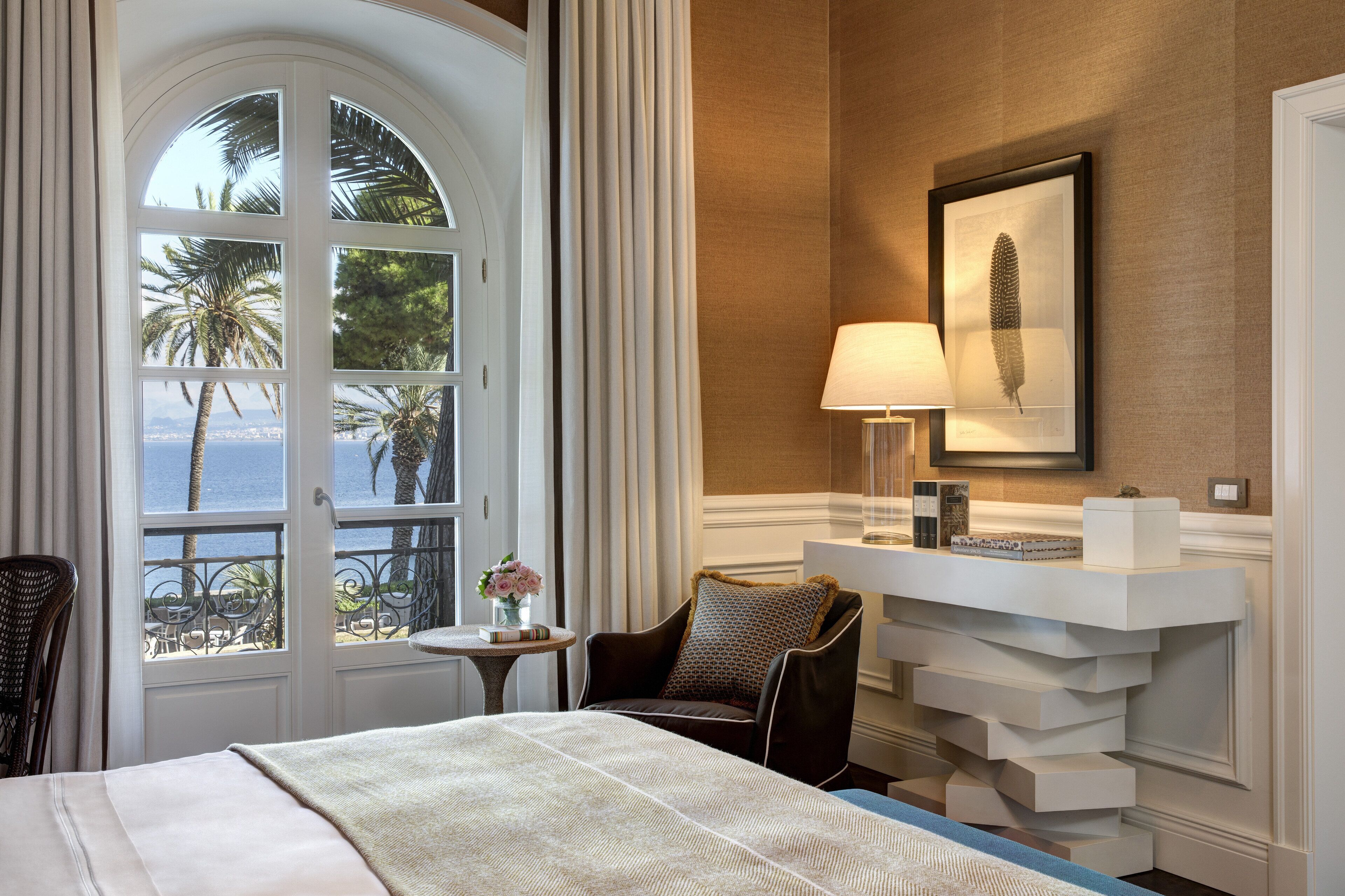 Suite, Sea View