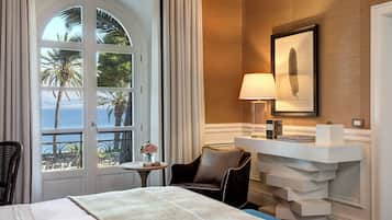 Suite, Meerblick | Italienische Bettbezüge von Frette, hochwertige Bettwaren, Minibar