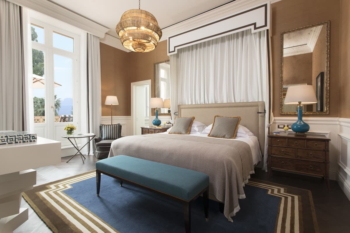 Phòng Suite, hiên, quang cảnh biển (Igiea) | Bộ trải giường bằng vải Frette của Ý, bộ đồ giường cao cấp, minibar