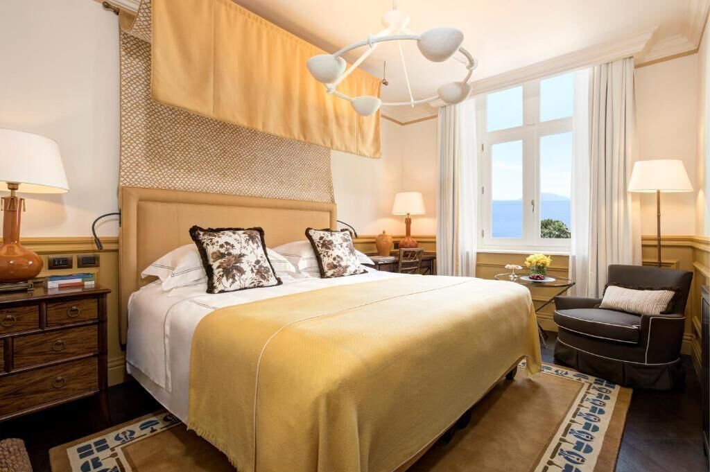 Sábanas italianas Frette, ropa de cama de alta calidad y minibar 