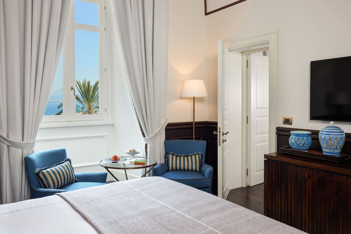 Chambre Familiale | Draps italiens Frette, literie de qualité supérieure, minibar