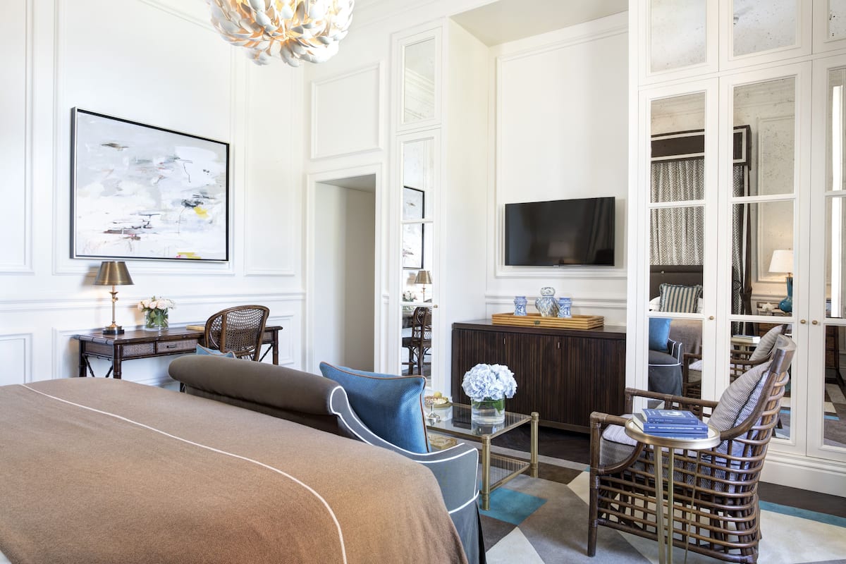 Italienische BettbezĂŒge von Frette, hochwertige Bettwaren, Minibar