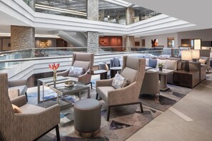 Breakfast, lunch, dinner served; American cuisine  - Minneapolis Marriott City Center (Minneapolis)