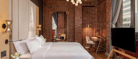 Penthouse Park Av. Jr. Suite with Terrace