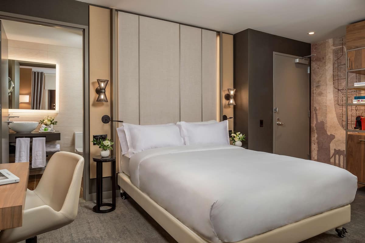 1 bedroom, minibar, in-room safe, desk
