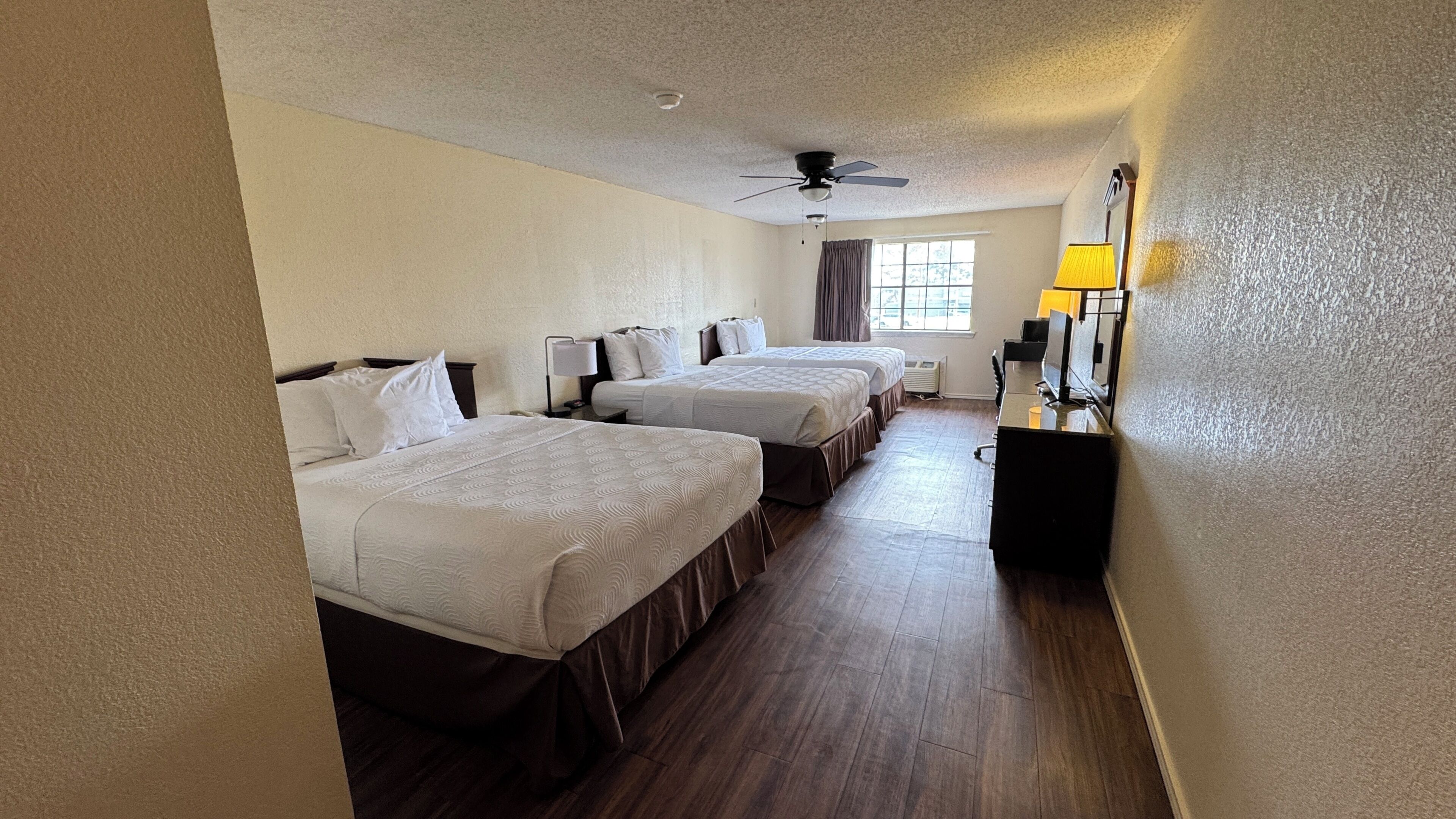 3 Queen Bed Non-Smoking | Individually furnished, desk, iron/ironing board, free WiFi