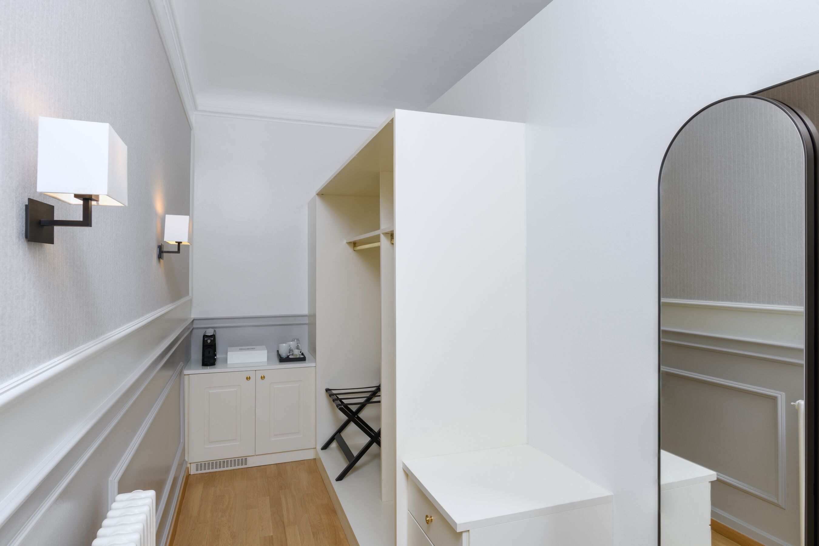 suite, multiple beds, terrace, lake view | hypo-allergenic bedding, minibar, in-room safe, desk