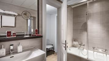 Suite, 1 Queen Bed, Terrace, Lake View | Bathroom | Eco-friendly toiletries, hair dryer, bathrobes, slippers