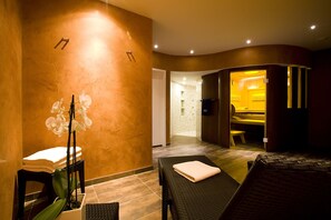 Couples treatment rooms, body treatments, sports massages, facials