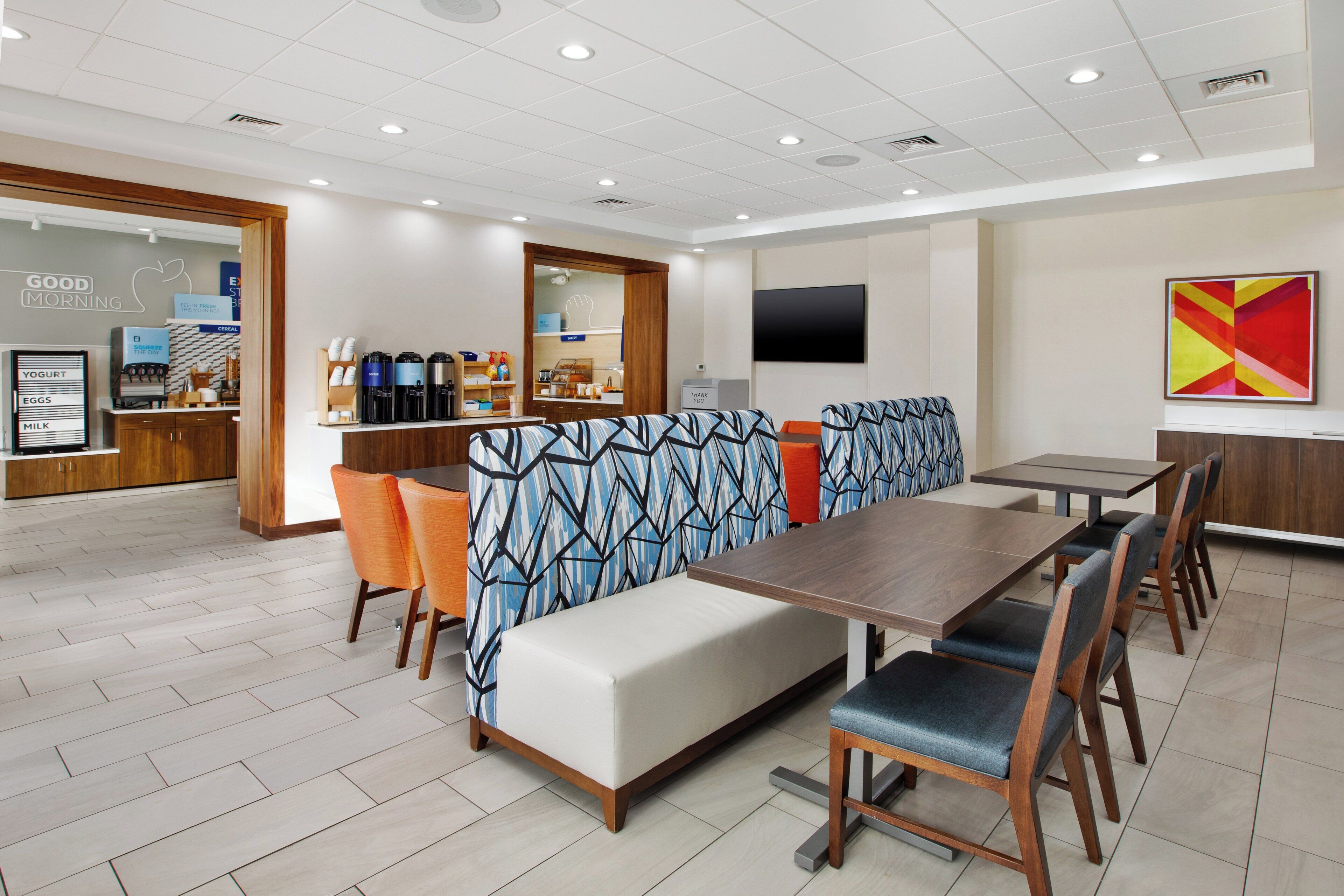 free daily continental breakfast