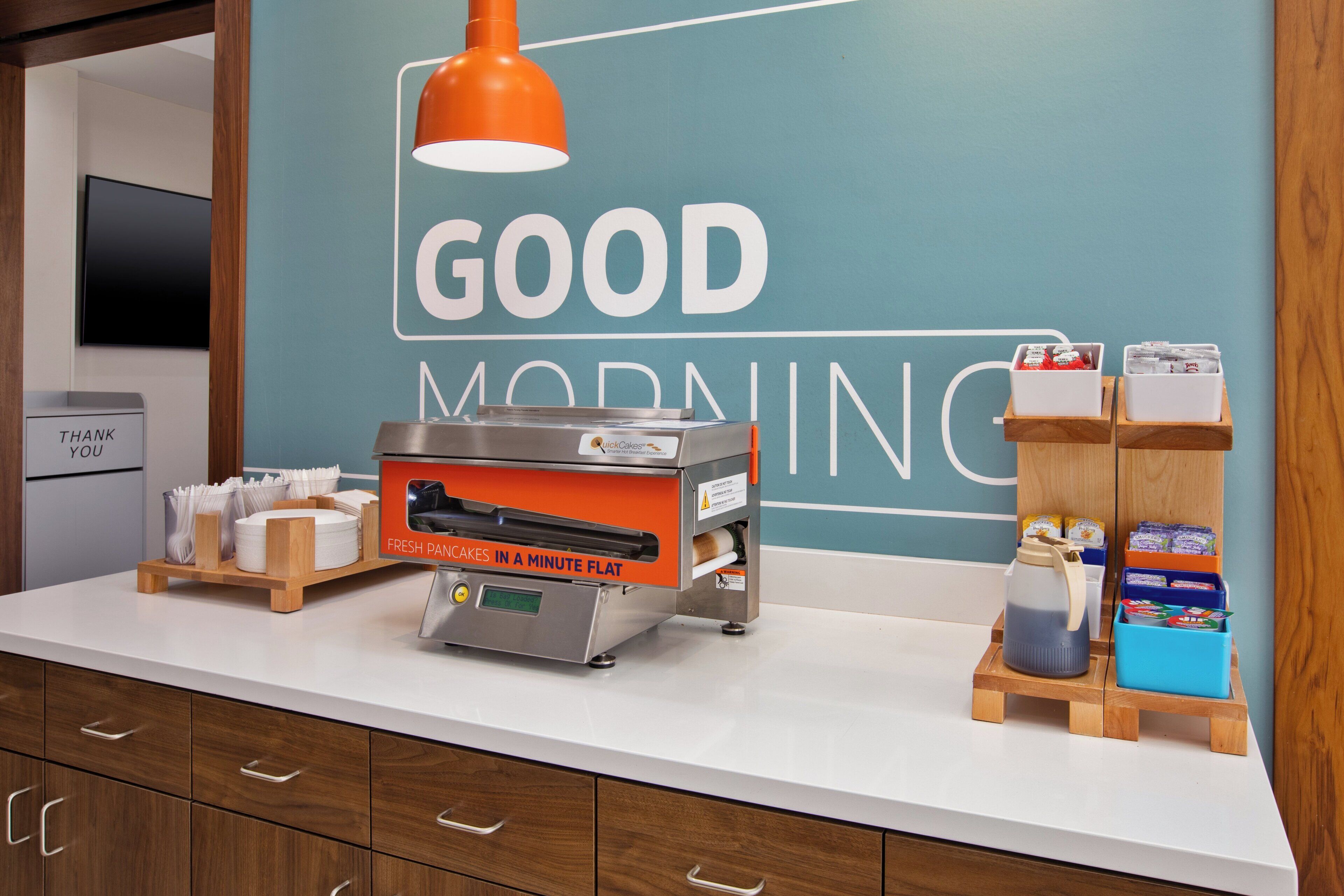 free daily continental breakfast