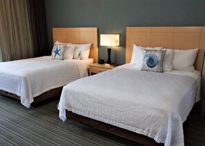 1 bedroom, hypo-allergenic bedding, pillowtop beds, laptop workspace