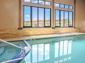 Grand Canyon Hotel and Suites