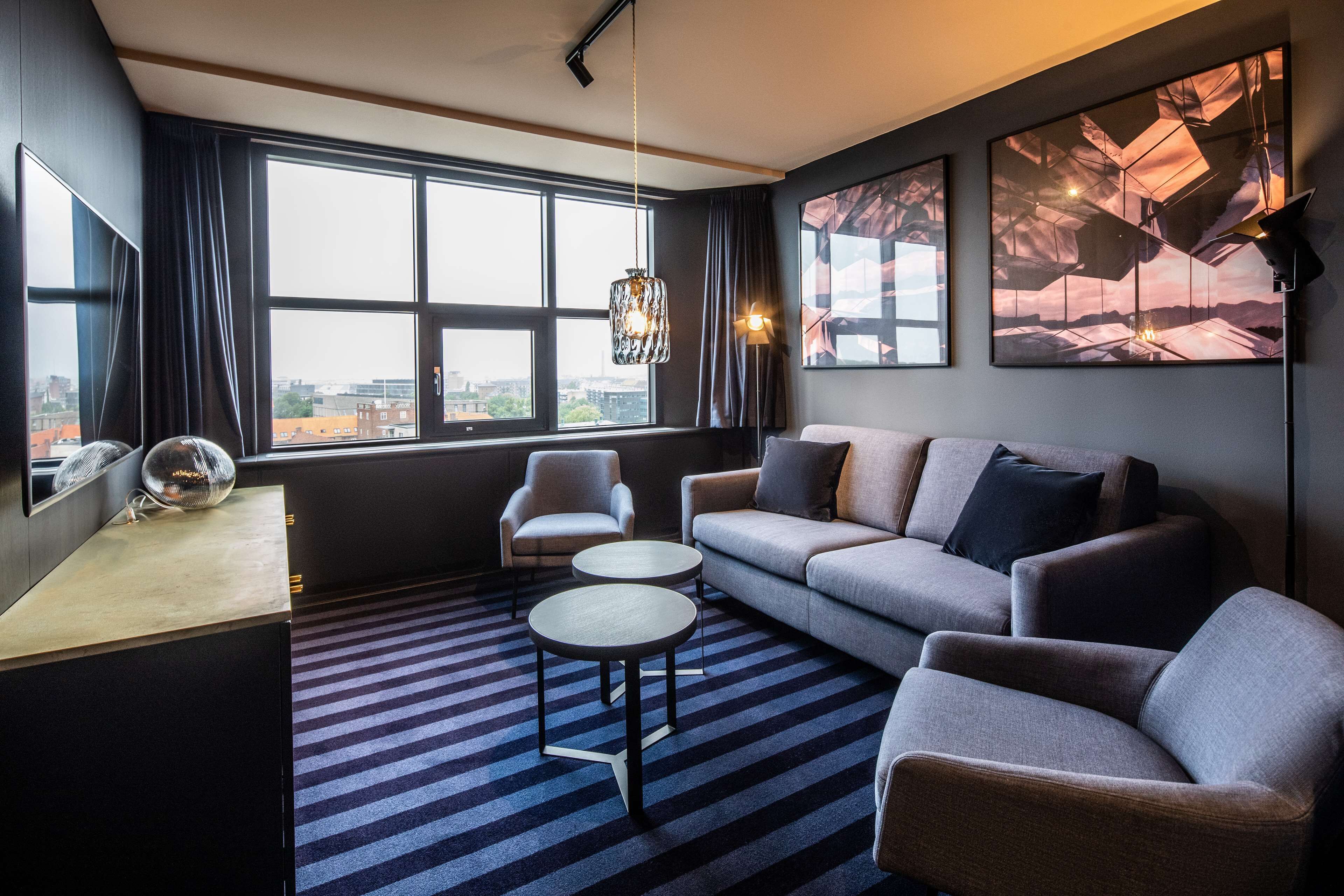 junior suite | minibar, in-room safe, blackout curtains, free wifi