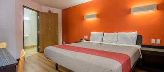Motel 6 Ashland, OH