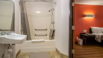 Combined shower/tub, eco-friendly toiletries, hair dryer, towels