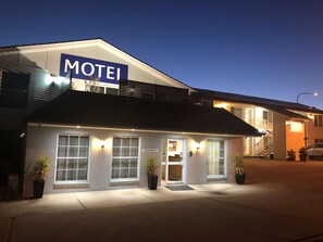 Exterior - Best Western Coachman's Inn Motel (Kelso)