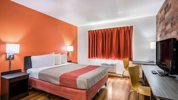 Escritorio, cortinas blackout, wifi gratis y ropa de cama