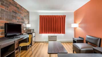 Desk, blackout curtains, free WiFi, bed sheets