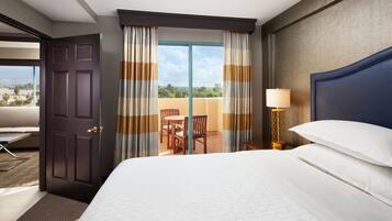 1 quarto, roupas de cama premium, cofres nos quartos, escrivaninha