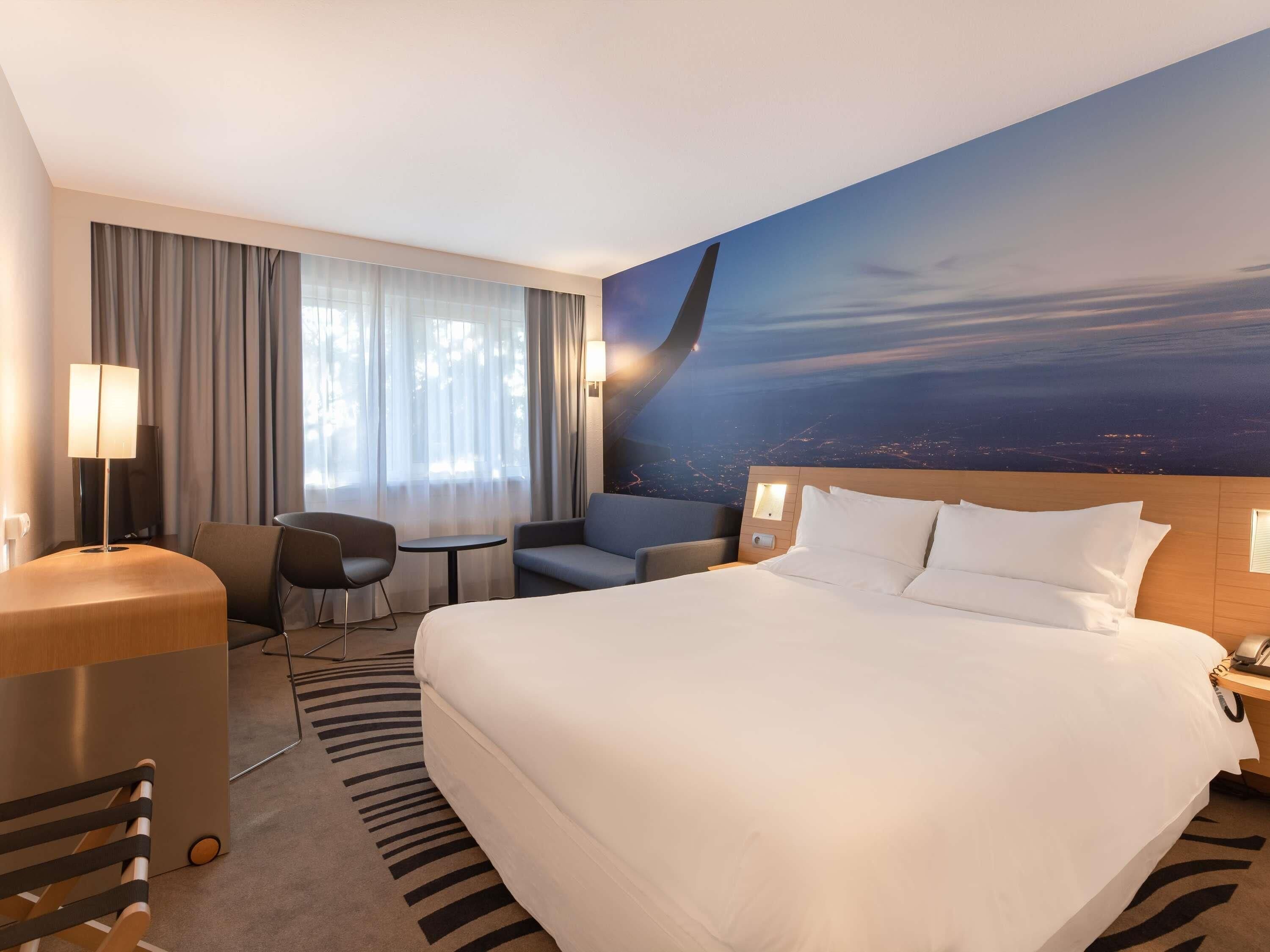 In-room safe, desk, blackout drapes, free cribs/infant beds