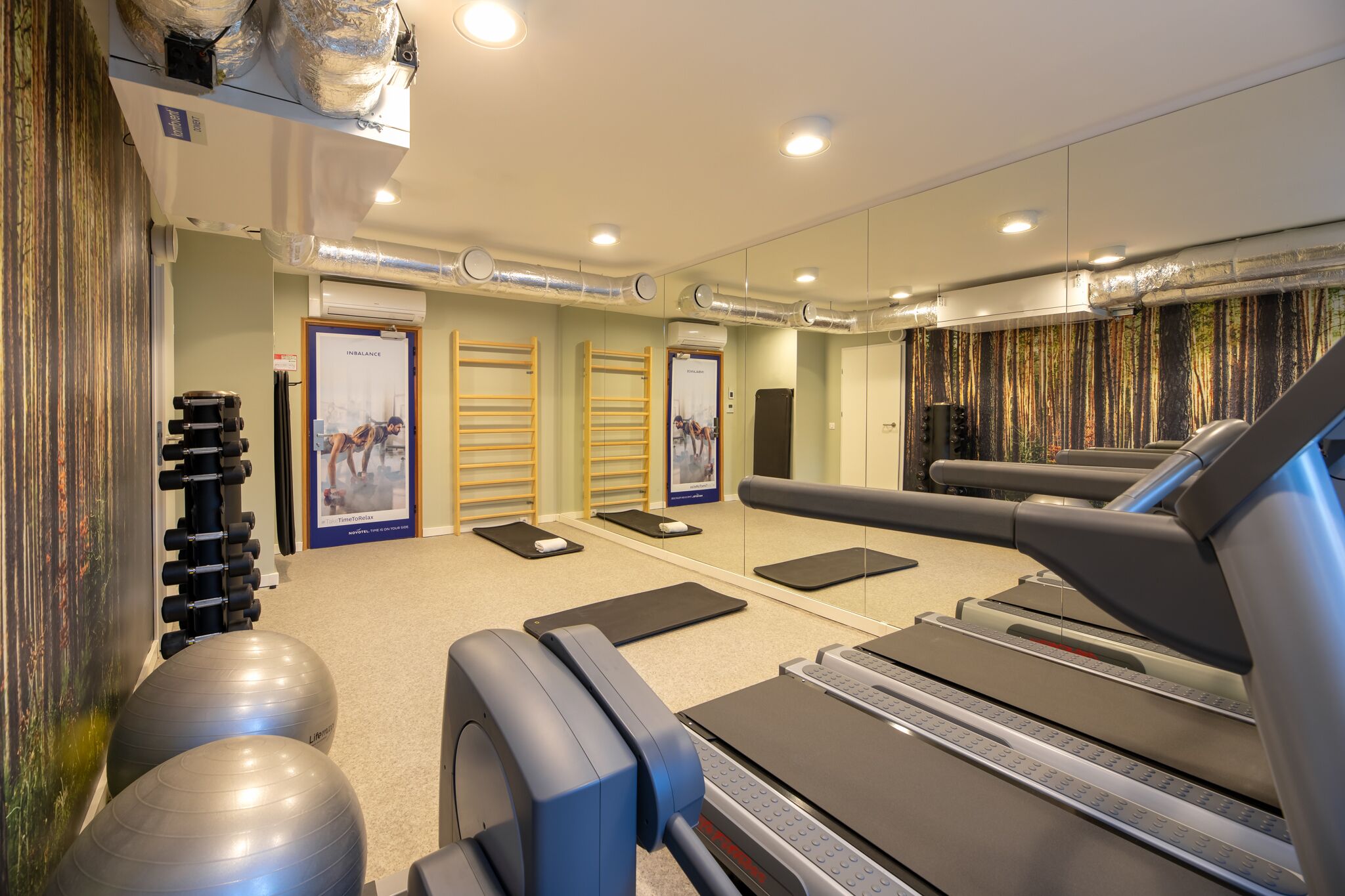 fitness studio
