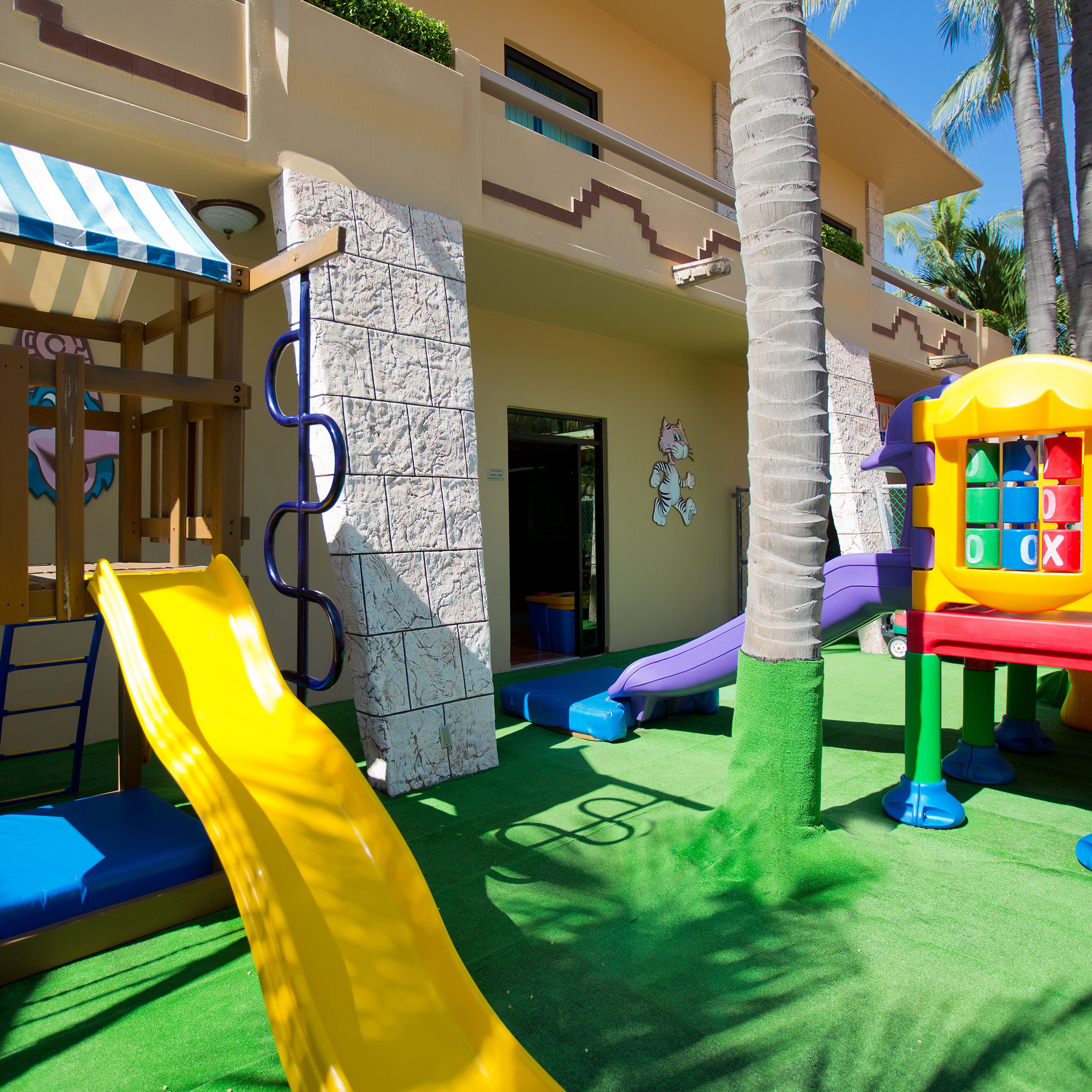 children’s play area – outdoor