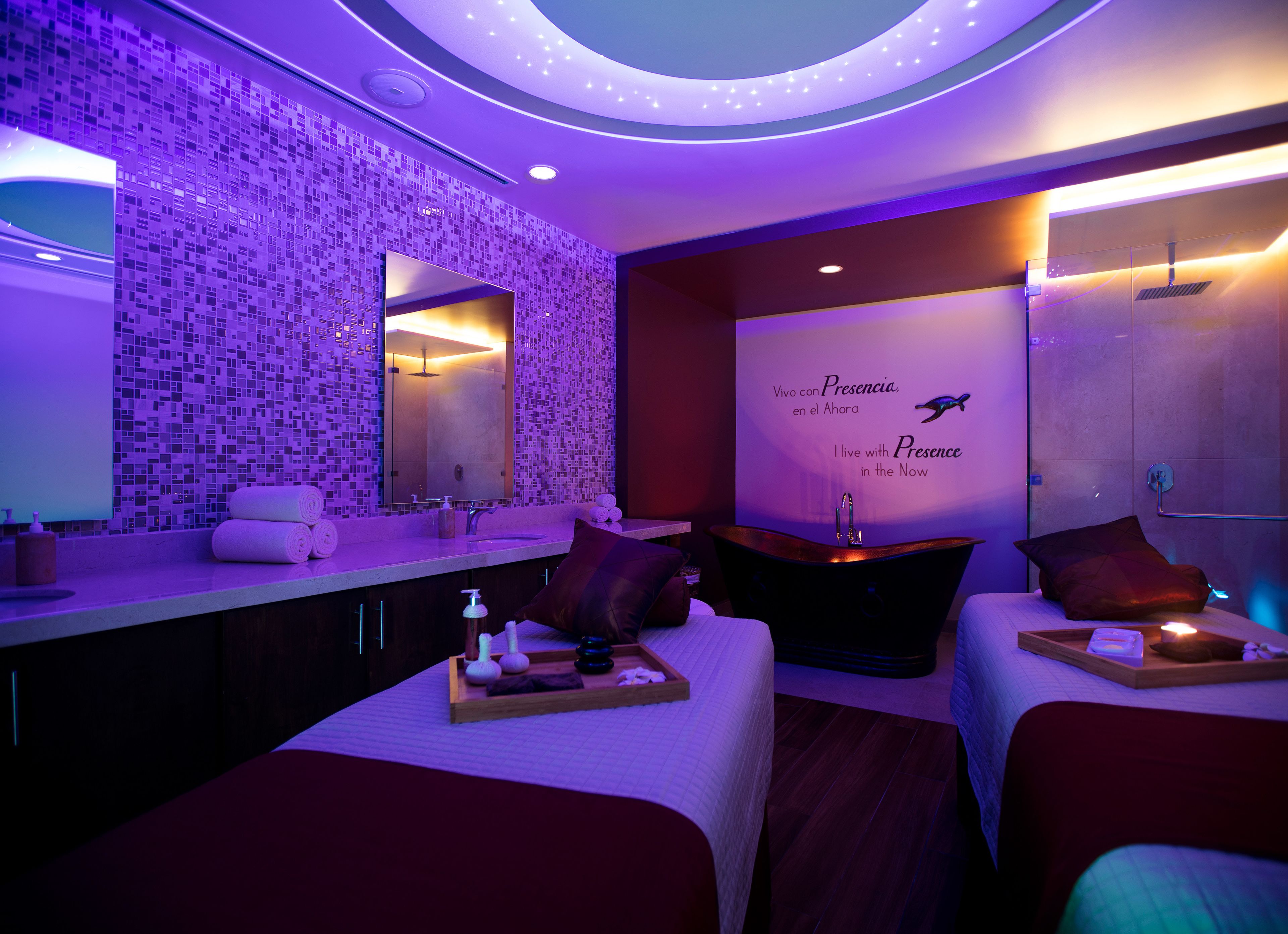 sauna, hot tub, steam room, body treatments, hydrotherapy, aromatherapy