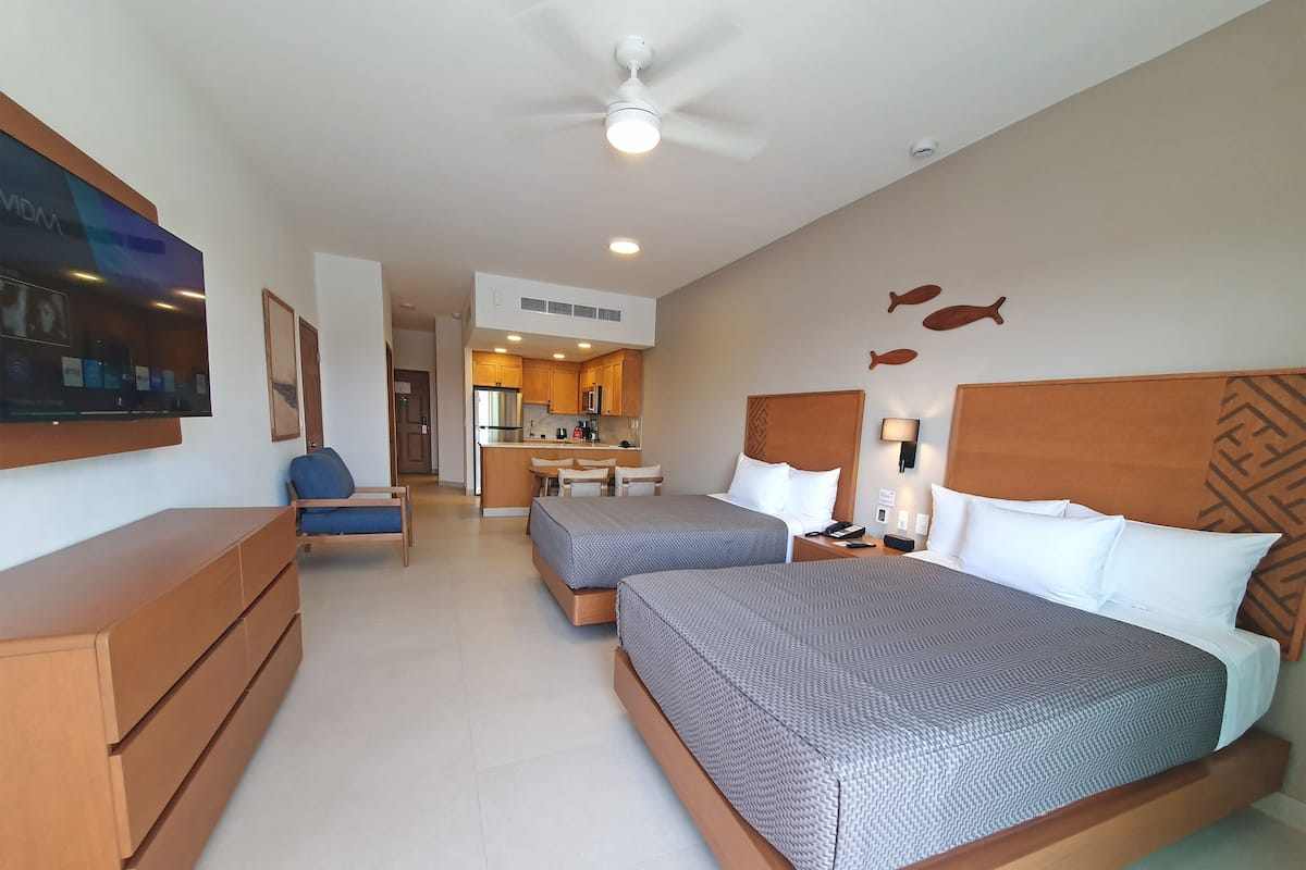 Superior Studio Suite Coba | In-room safe, blackout drapes, iron/ironing board, free WiFi