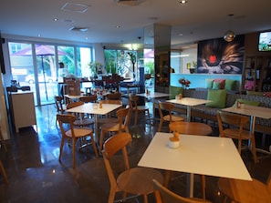 Cafe