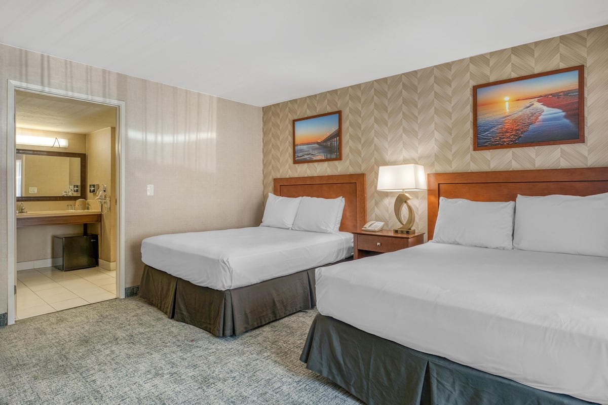 Standard Room, 2 Double Beds, Accessible, Bathtub | In-room safe, desk, blackout drapes, iron/ironing board